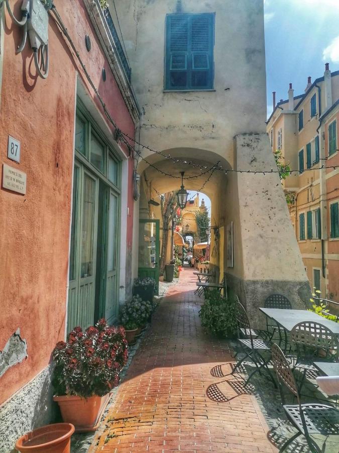 Vialunga Apartment In The Old Town Bordighera Luaran gambar